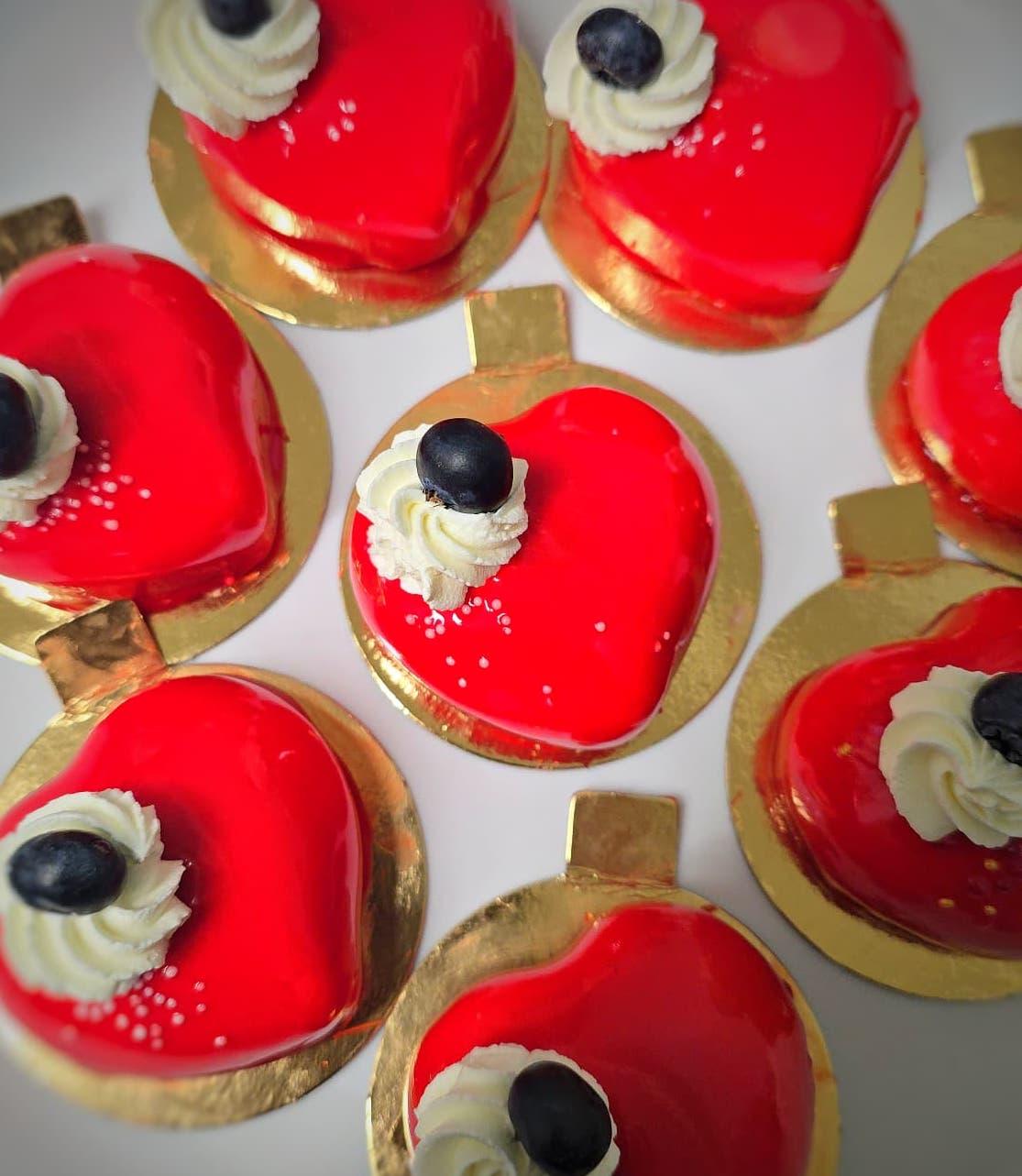 Jordgubbsmousse-hjärtbakelse